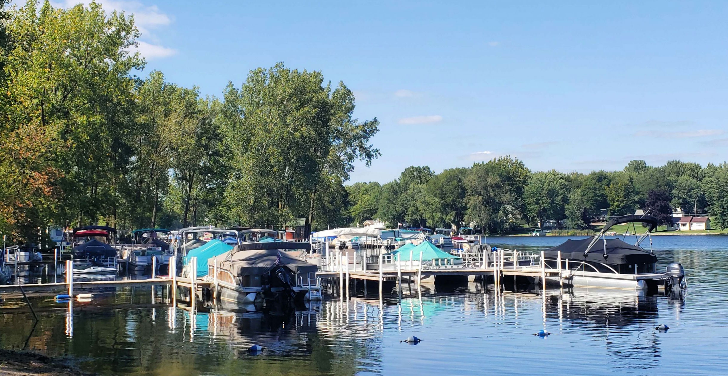 Boats docked at JT's Lakeside Campground